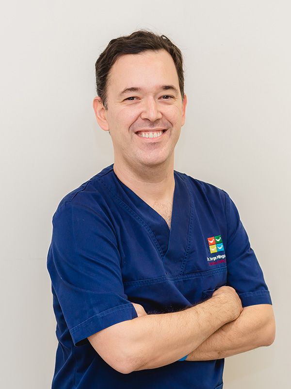 Dr. Jorge Mingorance, cirujano implantólogo en Madrid