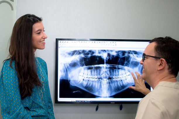 paciente de implantes dentales en Hortaleza, Madrid.